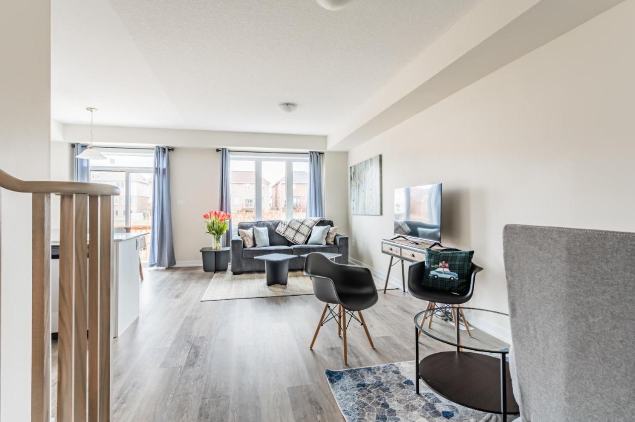 Luxury Townhouse Close To Fairview Casino In Niagara Falls 빌라 외부 사진