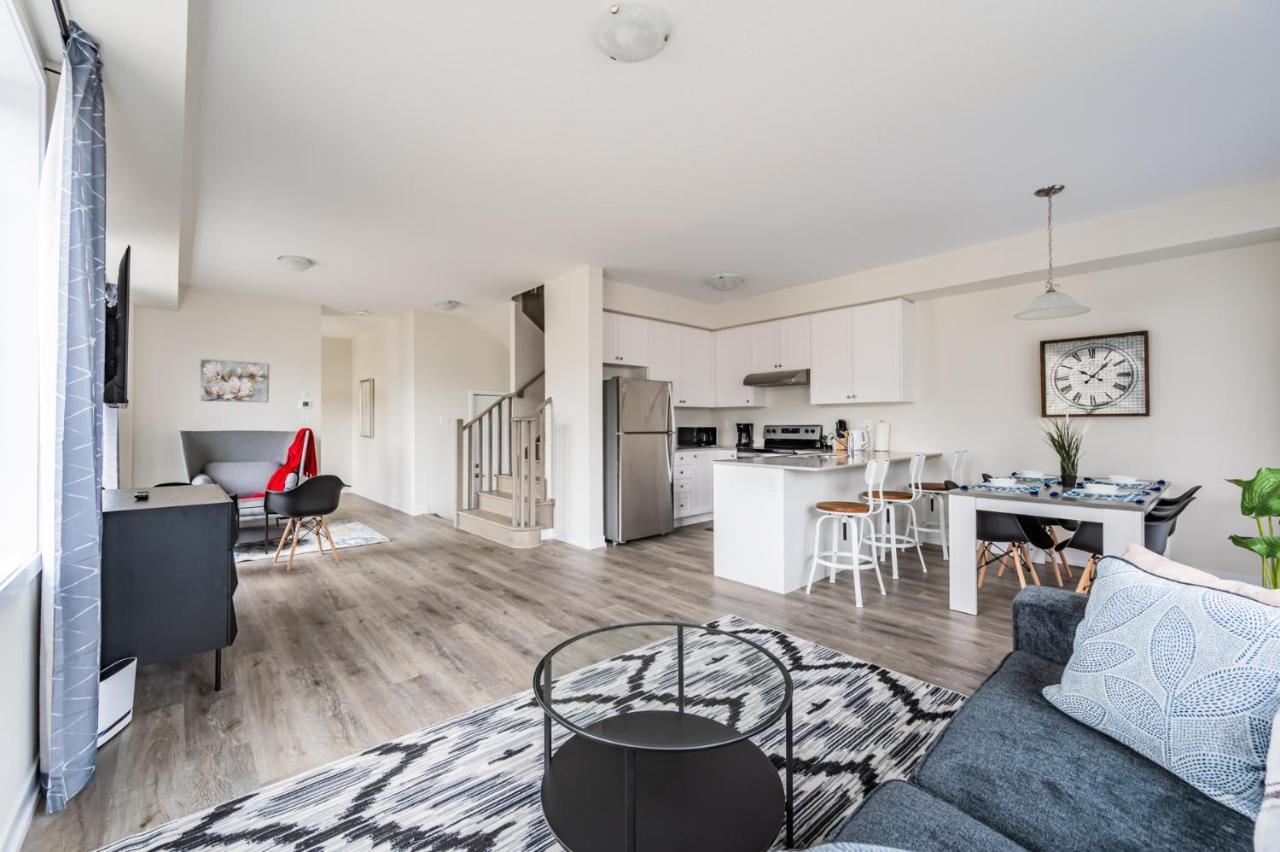 Luxury Townhouse Close To Fairview Casino In Niagara Falls 빌라 외부 사진