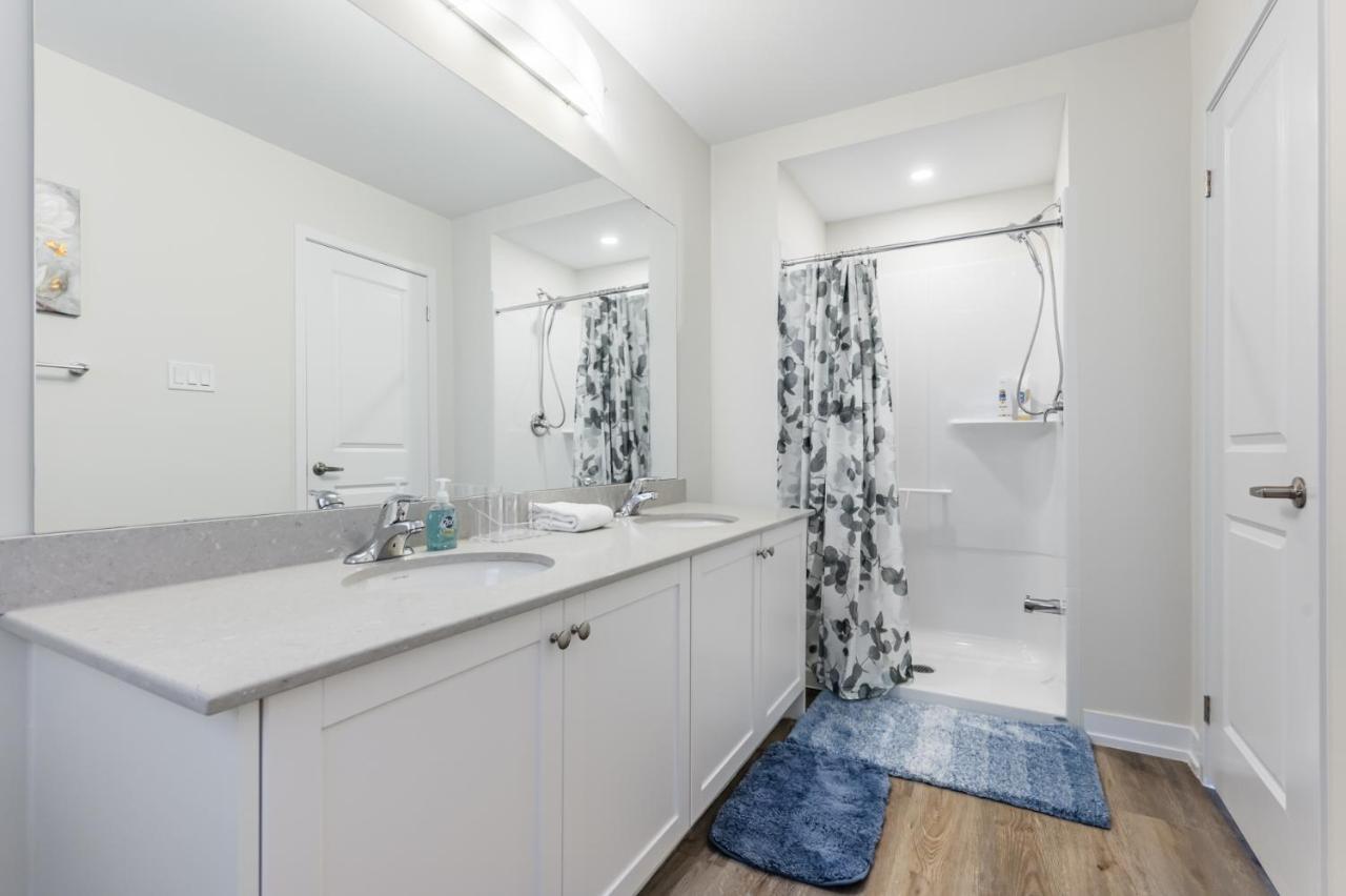 Luxury Townhouse Close To Fairview Casino In Niagara Falls 빌라 외부 사진