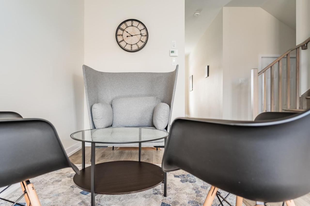 Luxury Townhouse Close To Fairview Casino In Niagara Falls 빌라 외부 사진