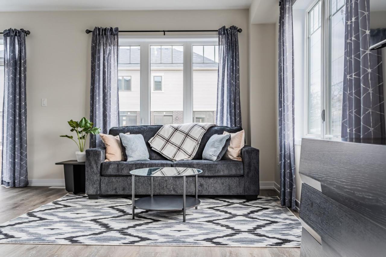 Luxury Townhouse Close To Fairview Casino In Niagara Falls 빌라 외부 사진